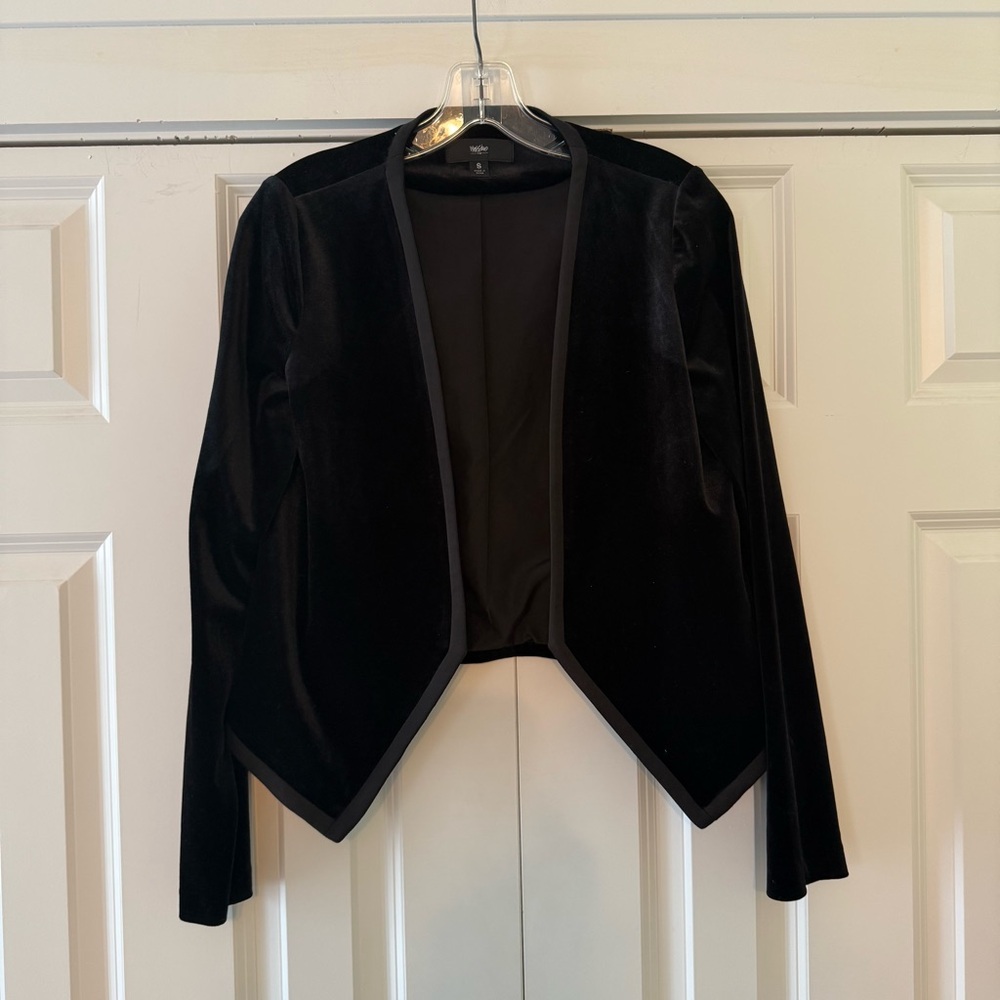 ⭐️ Black Velvet Blazer